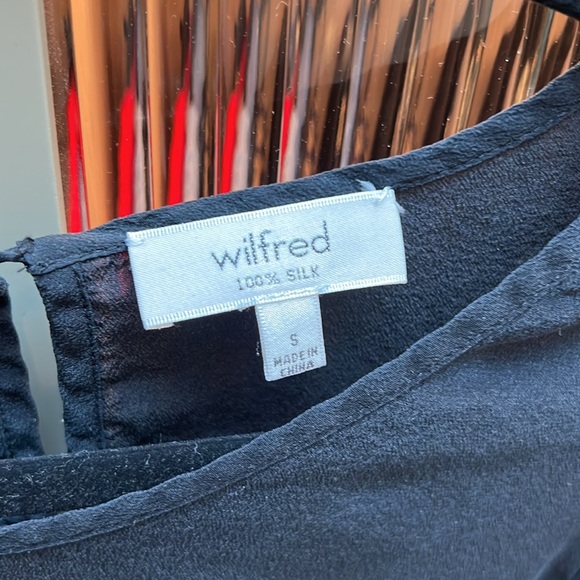 Aritzia Wilfred 100% Silk Black Long sleeve Shirt - Picture 2 of 3